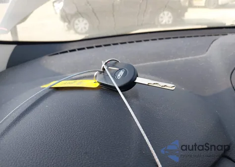 2016 Ford Escape Se z USA, uszkodzony, nr VIN 1FMCU0G7XGUA23773